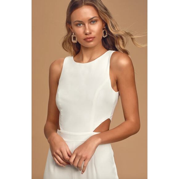 Lulus Moments to Remember White Sleeveless Wide Leg Cutout Jumpsuit Small NWT - Picture 2 of 11
